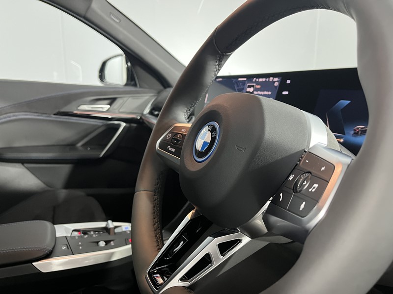 2025 (75) BMW iX2 150kW eDrive20 Shadow Edition 65kWh 5dr Auto 4923232