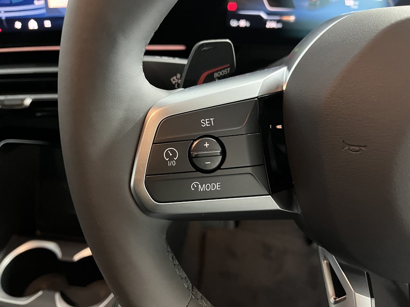 2025 (75) BMW iX2 150kW eDrive20 Shadow Edition 65kWh 5dr Auto 4923233