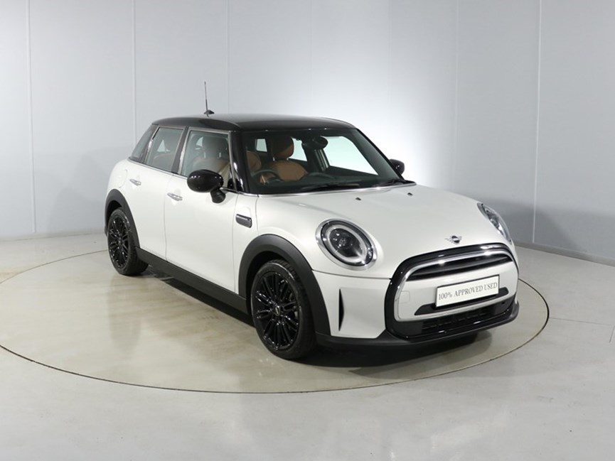 2022 (22) MINI HATCHBACK 1.5 Cooper Exclusive 5dr