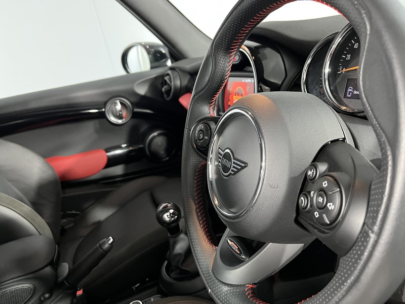 2020 (70) MINI CONVERTIBLE 1.5 Cooper Sport II 2dr 4604792