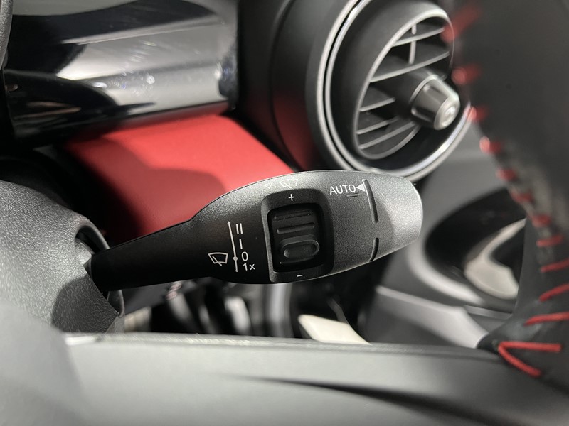 2020 (70) MINI CONVERTIBLE 1.5 Cooper Sport II 2dr 4604795