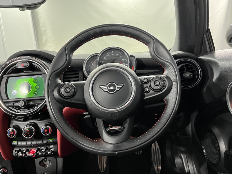 2020 (70) MINI CONVERTIBLE 1.5 Cooper Sport II 2dr 4604776