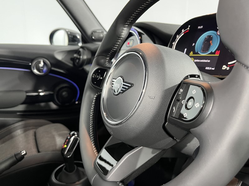 2024 (24) MINI CONVERTIBLE 2.0 Cooper S Classic Premium 2dr Auto 4622146