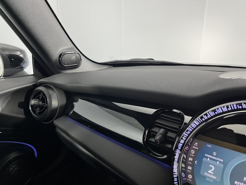 2024 (24) MINI CONVERTIBLE 2.0 Cooper S Classic Premium 2dr Auto 4622150