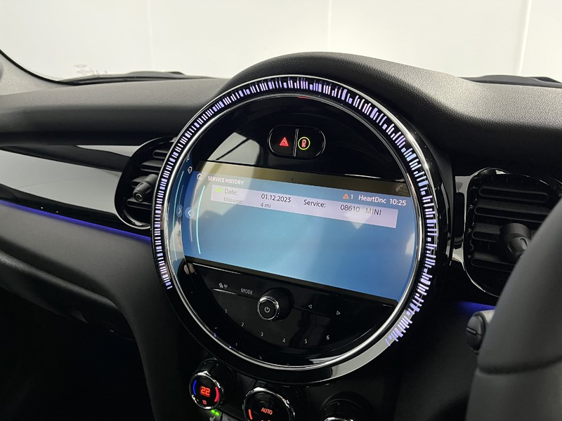 2024 (24) MINI CONVERTIBLE 2.0 Cooper S Classic Premium 2dr Auto 4622154