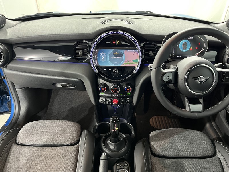 2024 (24) MINI CONVERTIBLE 2.0 Cooper S Classic Premium 2dr Auto 4622127