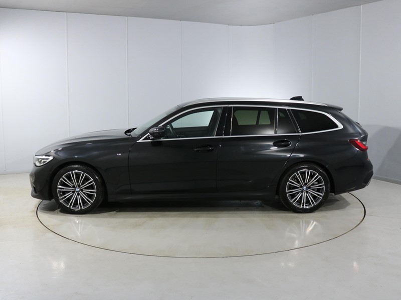 2021 (71) BMW 3 SERIES 318i M Sport 5dr Step Auto 4604361
