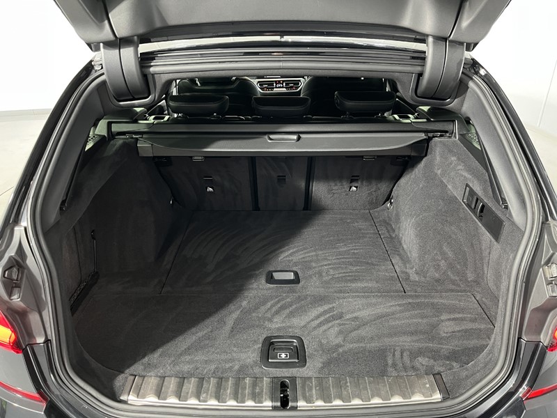 2021 (71) BMW 3 SERIES 318i M Sport 5dr Step Auto 4604323