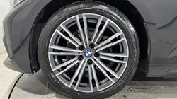 2021 (71) BMW 3 SERIES 318i M Sport 5dr Step Auto 4604324