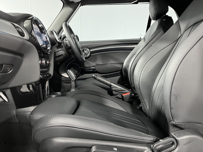 2023 (23) MINI CONVERTIBLE 1.5 Cooper Exclusive Premium 2dr Auto 4614911