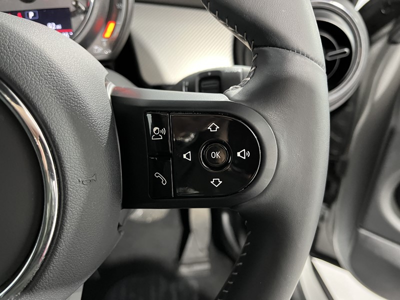 2023 (23) MINI CONVERTIBLE 1.5 Cooper Exclusive Premium 2dr Auto 4614900