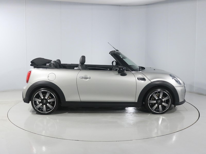 2023 (23) MINI CONVERTIBLE 1.5 Cooper Exclusive Premium 2dr Auto 4614880