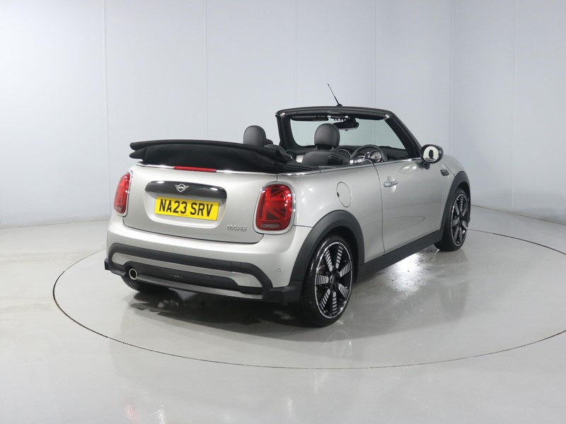 2023 (23) MINI CONVERTIBLE 1.5 Cooper Exclusive Premium 2dr Auto 4614920