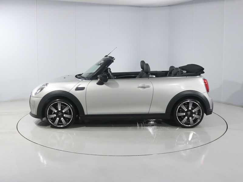 2023 (23) MINI CONVERTIBLE 1.5 Cooper Exclusive Premium 2dr Auto 4614921