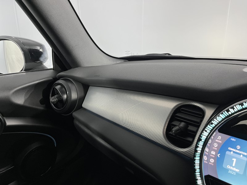 2023 (23) MINI CONVERTIBLE 1.5 Cooper Exclusive Premium 2dr Auto 4614902