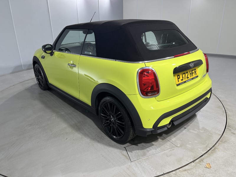 2022 (72) MINI CONVERTIBLE 1.5 Cooper Exclusive 2dr Auto 4605709