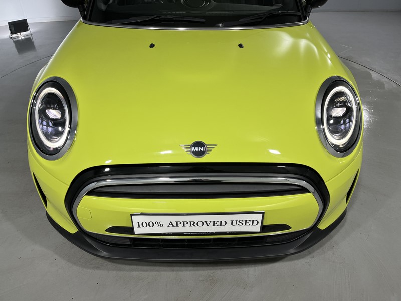 2022 (72) MINI CONVERTIBLE 1.5 Cooper Exclusive 2dr Auto 4605711