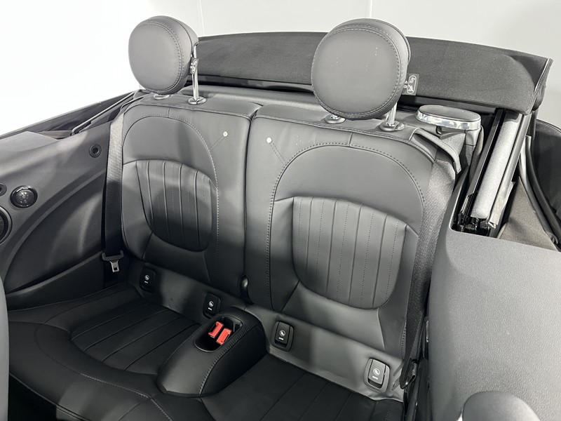 2022 (72) MINI CONVERTIBLE 1.5 Cooper Exclusive 2dr Auto 4605683