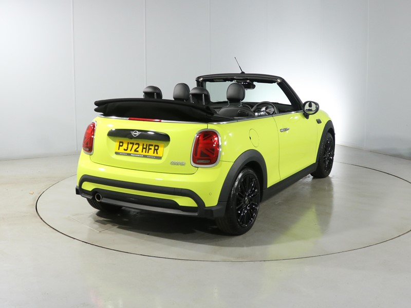 2022 (72) MINI CONVERTIBLE 1.5 Cooper Exclusive 2dr Auto 4605717