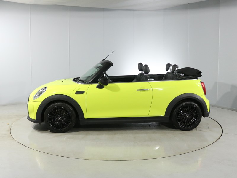 2022 (72) MINI CONVERTIBLE 1.5 Cooper Exclusive 2dr Auto 4605718