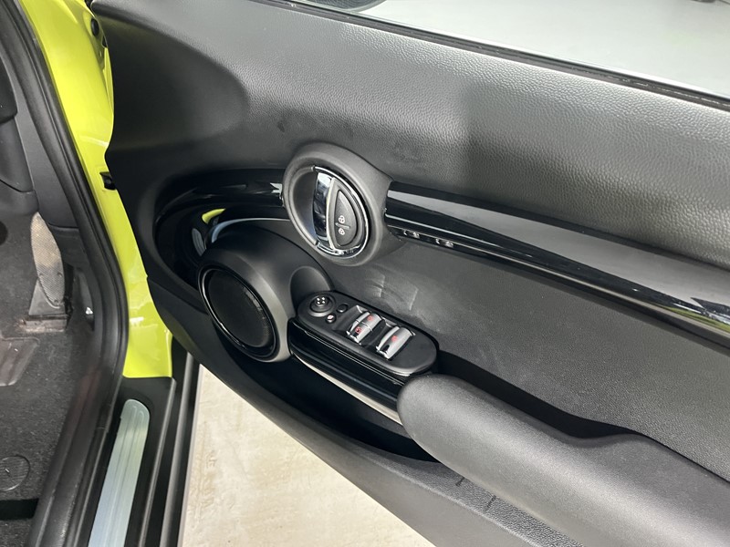 2022 (72) MINI CONVERTIBLE 1.5 Cooper Exclusive 2dr Auto 4605691