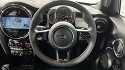 2022 (22) MINI HATCHBACK 1.5 Cooper Exclusive 5dr 4621849