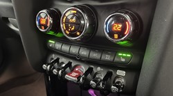 2022 (22) MINI HATCHBACK 1.5 Cooper Exclusive 5dr 4621874