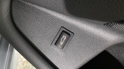 2020 (70) BMW 5 SERIES 520i M Sport 4dr Auto 4636040