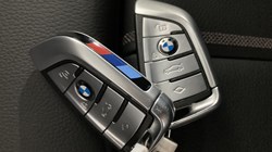 2020 (70) BMW 5 SERIES 520i M Sport 4dr Auto 4636070