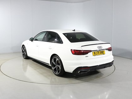 2022 (71) AUDI A4 35 TFSI Black Edition 4dr S Tronic