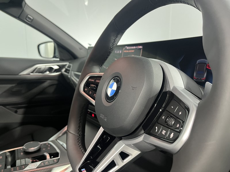 2025 (75) BMW 4 SERIES 420i M Sport 2dr Step Auto 4917699