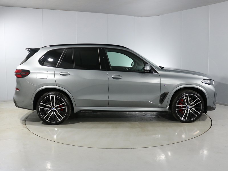 2025 (75) BMW X5 xDrive40d MHT M Sport 5dr Auto 4917729