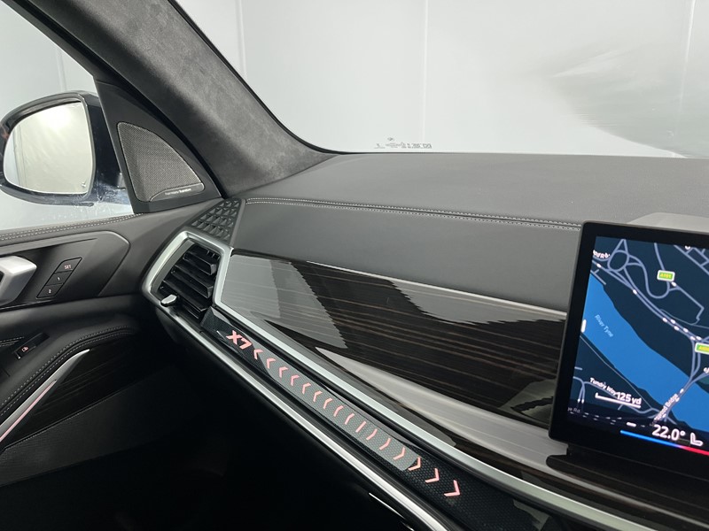 2025 (75) BMW X7 xDrive40i MHT M Sport 5dr Step Auto 5264445