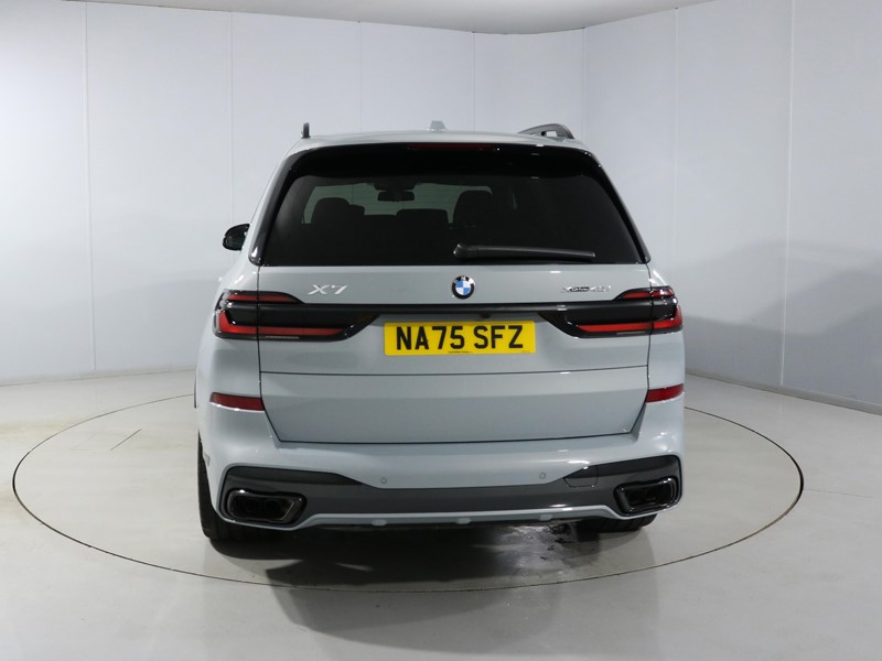2025 (75) BMW X7 xDrive40i MHT M Sport 5dr Step Auto 5264431