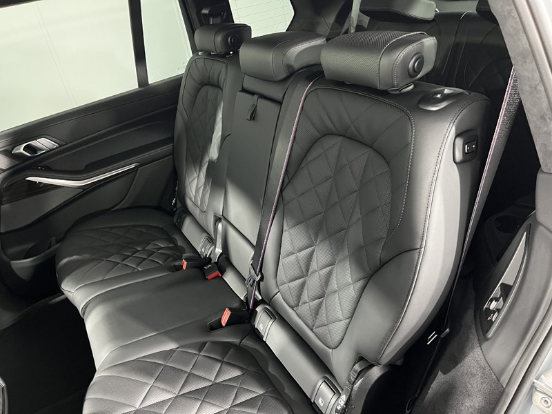 2025 (75) BMW X7 xDrive40i MHT M Sport 5dr Step Auto 5264428