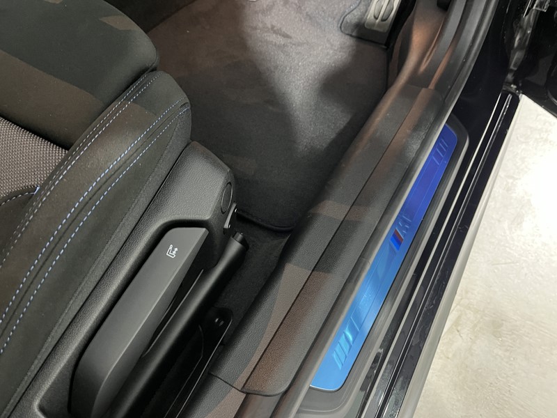 2025 (75) BMW 3 SERIES 320i M Sport 4dr Step Auto 4968517