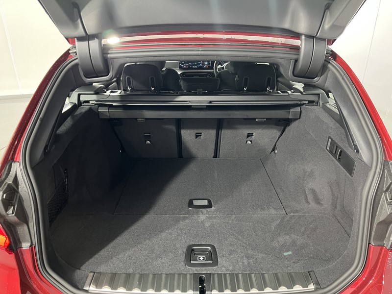 2025 (75) BMW 3 SERIES 320i M Sport 5dr Step Auto 4968709