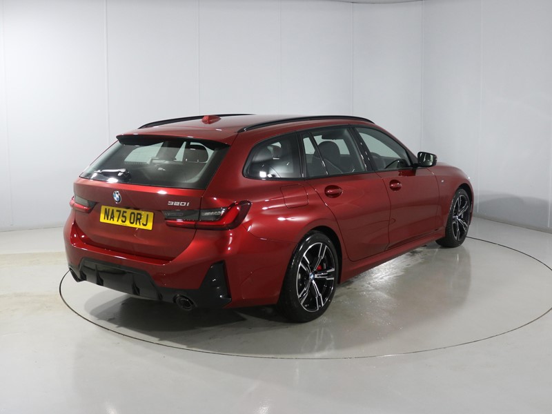 2025 (75) BMW 3 SERIES 320i M Sport 5dr Step Auto 4968744