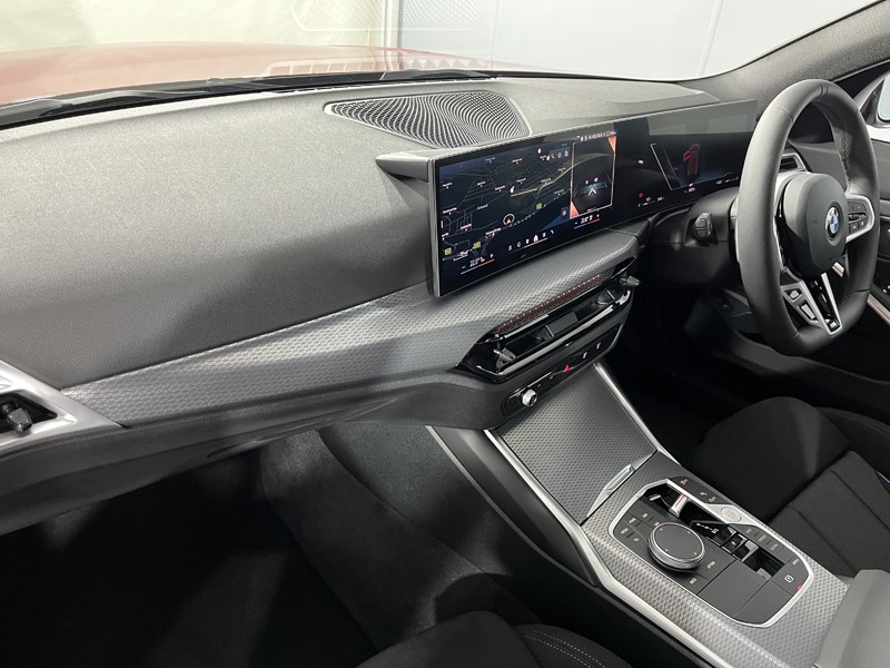 2025 (75) BMW 3 SERIES 320i M Sport 5dr Step Auto 4968703