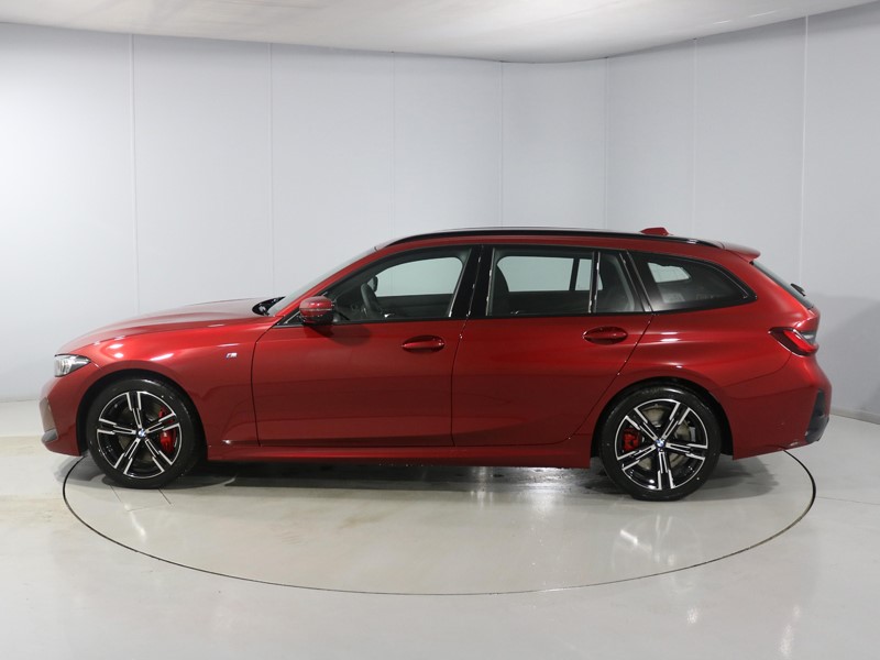 2025 (75) BMW 3 SERIES 320i M Sport 5dr Step Auto 4968745