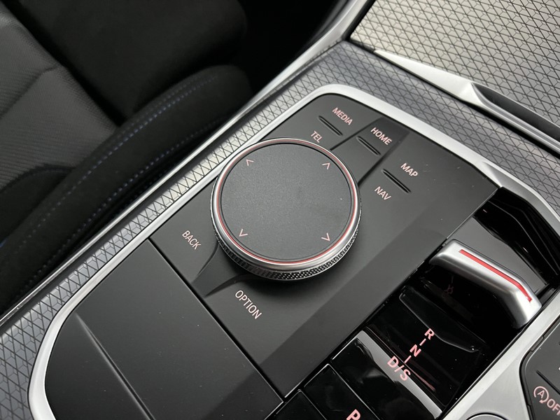 2025 (75) BMW 3 SERIES 320i M Sport 5dr Step Auto 4968728