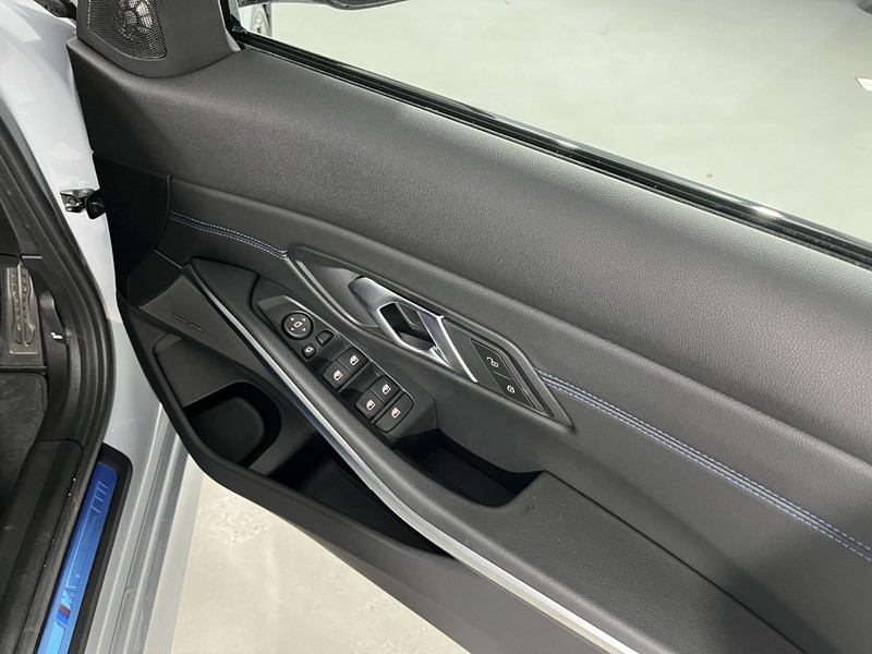 2025 (75) BMW 3 SERIES 320i M Sport 4dr Step Auto 4967061