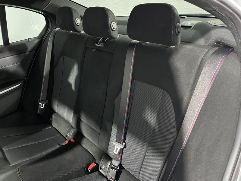 2025 (75) BMW 3 SERIES 320i M Sport 4dr Step Auto 4967053