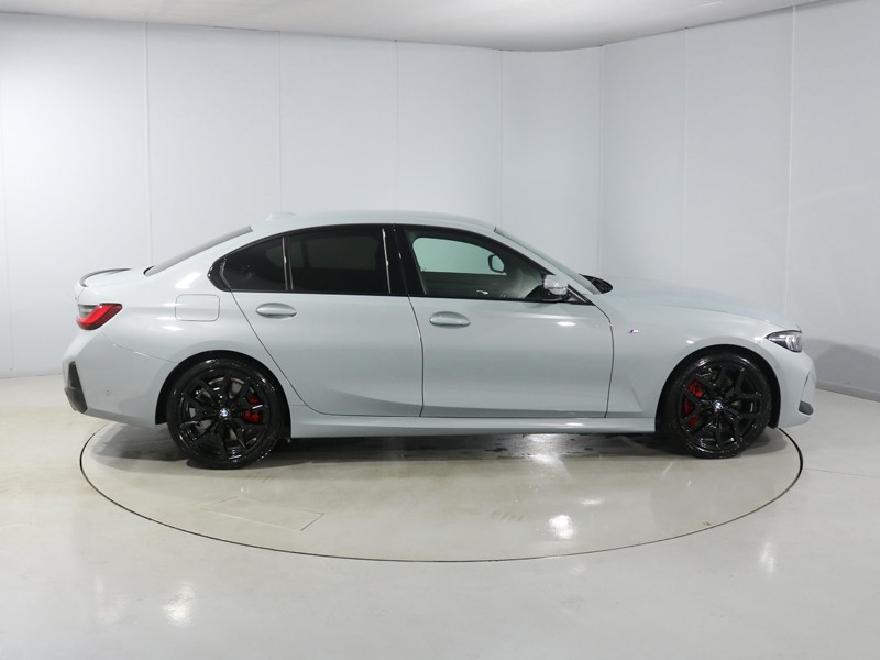 2025 (75) BMW 3 SERIES 320i M Sport 4dr Step Auto 4967044