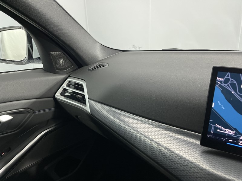 2025 (75) BMW 3 SERIES 320i M Sport 4dr Step Auto 4967068