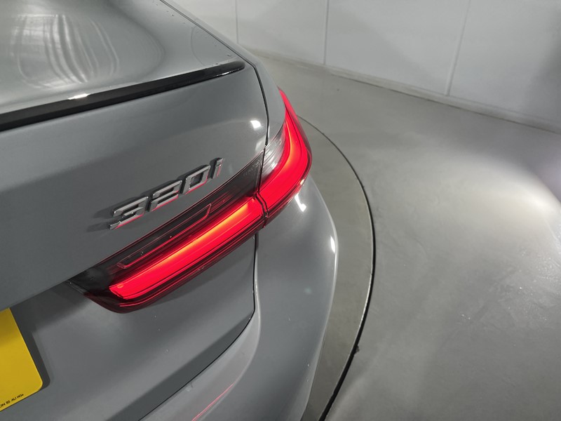 2025 (75) BMW 3 SERIES 320i M Sport 4dr Step Auto 4967086