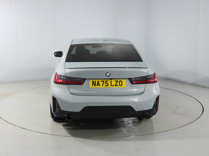 2025 (75) BMW 3 SERIES 320i M Sport 4dr Step Auto 4967056