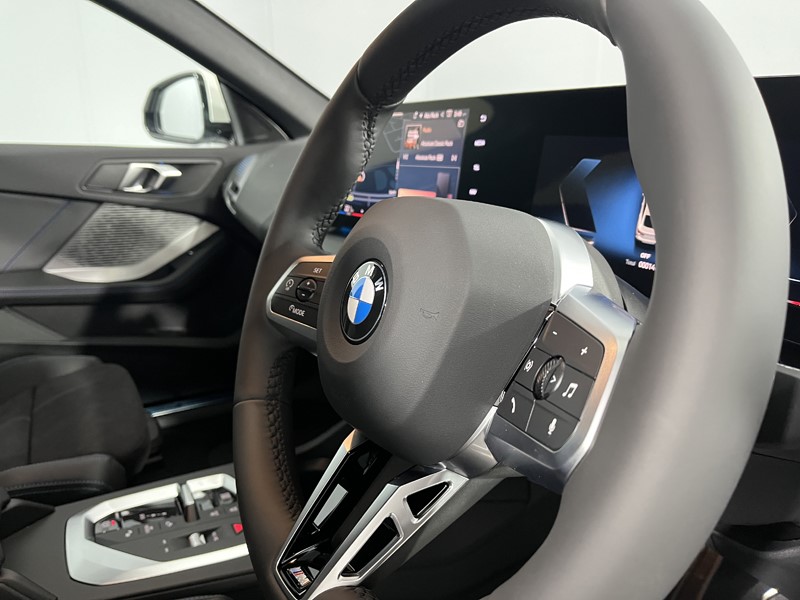 2025 (75) BMW 2 SERIES 220 M Sport 4dr Step Auto 4924160