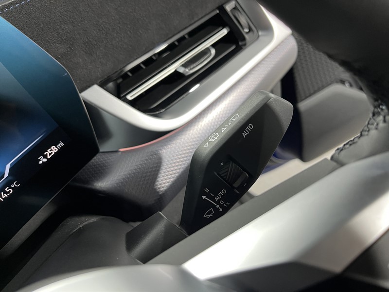 2025 (75) BMW iX2 150kW eDrive20 M Sport 65kWh 5dr Auto 4967418