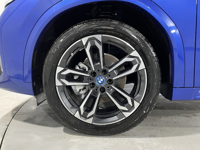 2025 (75) BMW iX2 150kW eDrive20 M Sport 65kWh 5dr Auto 4967408